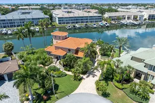 205 6th St E, Tierra Verde, FL 33715 - Photo 6