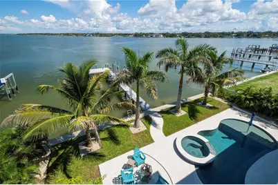 7973 Causeway Boulevard N, Saint Petersburg, FL 33707 - Photo 12