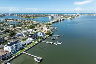 7973 Causeway Blvd N, Saint Petersburg, FL 33707 - Photo 8