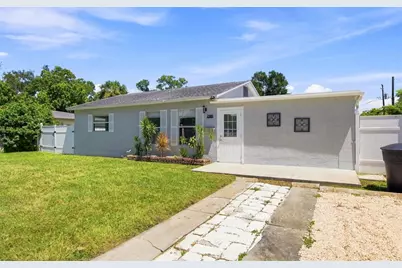 7101 15th Street N, Saint Petersburg, FL 33702 - Photo 2