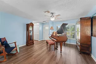 8521 Cedarview Ct, Port Richey, FL 34668 - Photo 6