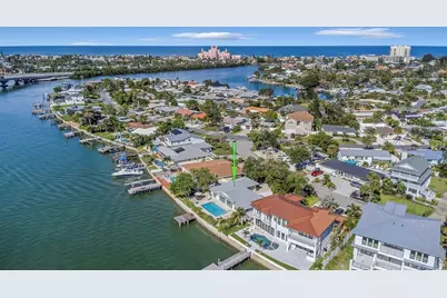 574 Belle Point Drive, Saint Pete Beach, FL 33706 - Photo 2