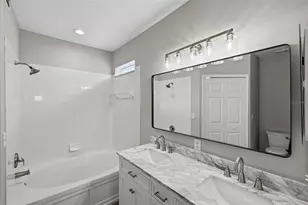 16316 Bridgecrossing Dr, Lithia, FL 33547 - Photo 12