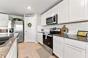 7951 Sail Clover Ln, Zephyrhills, FL 33540 - Photo 12