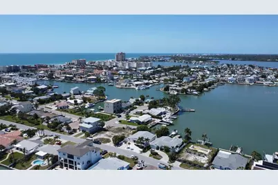 308 173rd Avenue E, North Redington Beach, FL 33708 - Photo 36