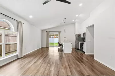 5916 Lake Front Drive, Wesley Chapel, FL 33545 - Photo 8