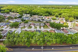 5916 Lake Front Dr, Wesley Chapel, FL 33545 - Photo 36