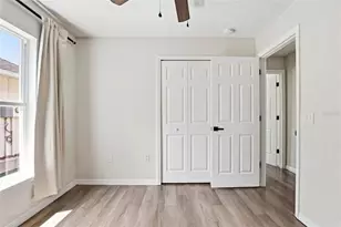 5916 Lake Front Dr, Wesley Chapel, FL 33545 - Photo 18