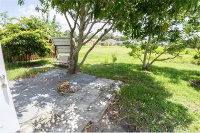 16505 Lake Heather Drive, Tampa, FL 33618 - Photo 44