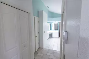16505 Lake Heather Dr, Tampa, FL 33618 - Photo 32