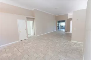 16505 Lake Heather Dr, Tampa, FL 33618 - Photo 10
