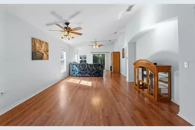 566 Vineyard Way, Poinciana, FL 34759 - Photo 16