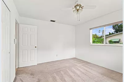 2101 Winchester Road N, Saint Petersburg, FL 33710 - Photo 34