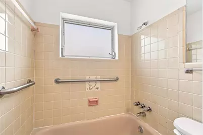 2101 Winchester Road N, Saint Petersburg, FL 33710 - Photo 30