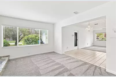 2101 Winchester Road N, Saint Petersburg, FL 33710 - Photo 18