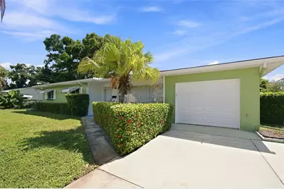 2101 Winchester Road N, Saint Petersburg, FL 33710 - Photo 4