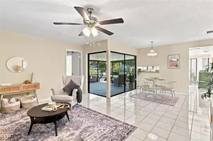 10311 Chadbourne Dr, Tampa, FL 33624 - Photo 4