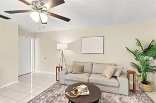 10311 Chadbourne Dr, Tampa, FL 33624 - Photo 6