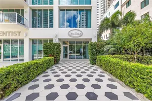176 4th Ave NE, Saint Petersburg, FL 33701 - Photo 2