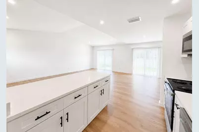 3386 39th Street S #B, Saint Petersburg, FL 33711 - Photo 10