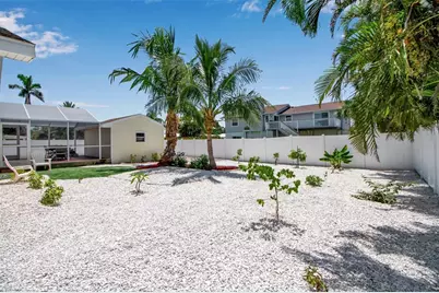 210 84th Street, Bradenton Beach, FL 34217 - Photo 20