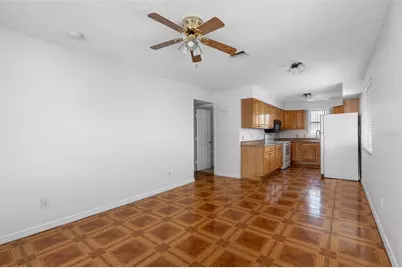 18105 1st Street E, Redington Shores, FL 33708 - Photo 10