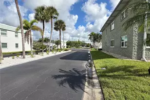 5287 81st St N, Saint Petersburg, FL 33709 - Photo 24