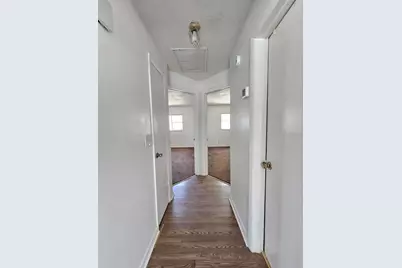 209 NW Jefferson Circle N #13, Saint Petersburg, FL 33702 - Photo 8