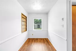 8068 28th Ave N, Saint Petersburg, FL 33710 - Photo 8