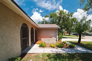 7504 N Sanibel Cir, Temple Terrace, FL 33637 - Photo 26