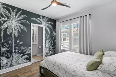 268 8th Street N, Saint Petersburg, FL 33701 - Photo 18