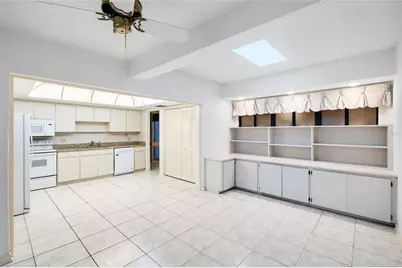 14225 Cypress Circle #14225, Tampa, FL 33618 - Photo 12