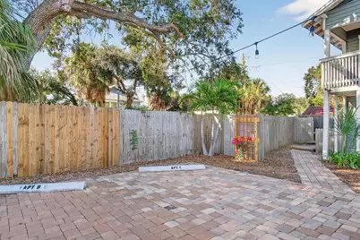 509 29th Avenue S, Saint Petersburg, FL 33705 - Photo 2