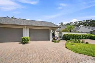 8643 Piper Ln, Seminole, FL 33777 - Photo 2