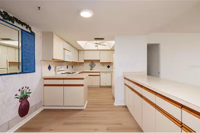 7650 Bayshore Drive #805, Treasure Island, FL 33706 - Photo 10