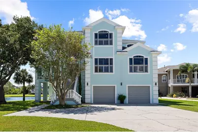 2106 Pelican Court, Tarpon Springs, FL 34689 - Photo 2
