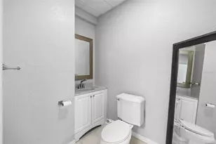 2106 Pelican Ct, Tarpon Springs, FL 34689 - Photo 46