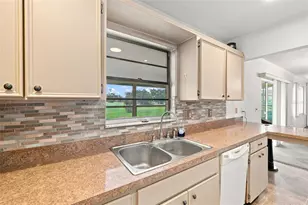 2202 Highclere Cir, Sun City Center, FL 33573 - Photo 12