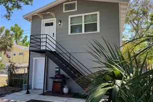 2727 17th St N, Saint Petersburg, FL 33713 - Photo 2