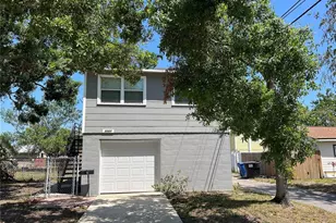 2727 17th St N, Saint Petersburg, FL 33713 - Photo 1