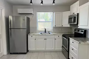 2727 17th St N, Saint Petersburg, FL 33713 - Photo 4