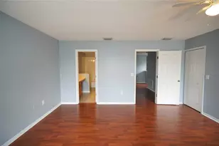 8532 Edgewater Pl Blvd, Tampa, FL 33615 - Photo 12