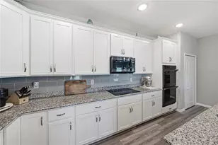 8170 Nordica Rd, Weeki Wachee, FL 34613 - Photo 24