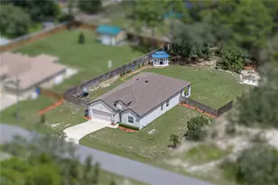 8170 Nordica Rd, Weeki Wachee, FL 34613 - Photo 6