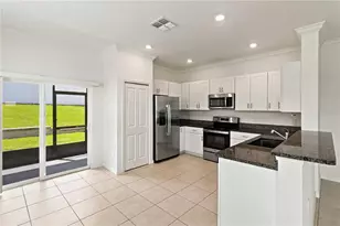 36536 Well Hill Wy, Zephyrhills, FL 33541 - Photo 8