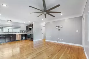 2501 Leslee Lake Dr N, Saint Petersburg, FL 33713 - Photo 18