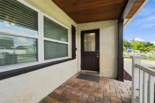 7719 91st St, Seminole, FL 33777 - Photo 2