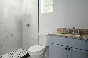 9408 N 12th St, Tampa, FL 33612 - Photo 10