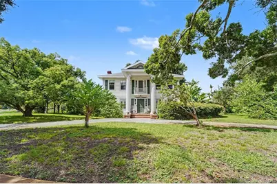 6100 3rd Avenue N, Saint Petersburg, FL 33710 - Photo 1