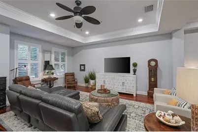 4625 Legacy Park Drive, Tampa, FL 33611 - Photo 8